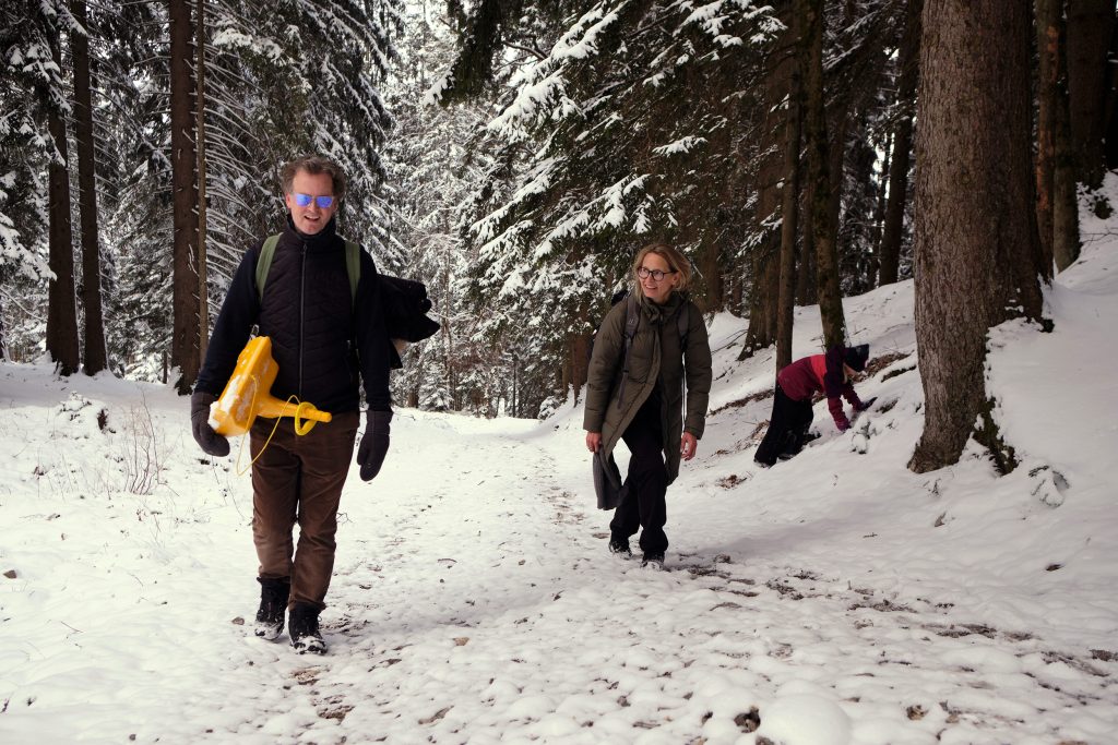 Bayern Neureuth Winter Schneewanderung Tegernsee Family