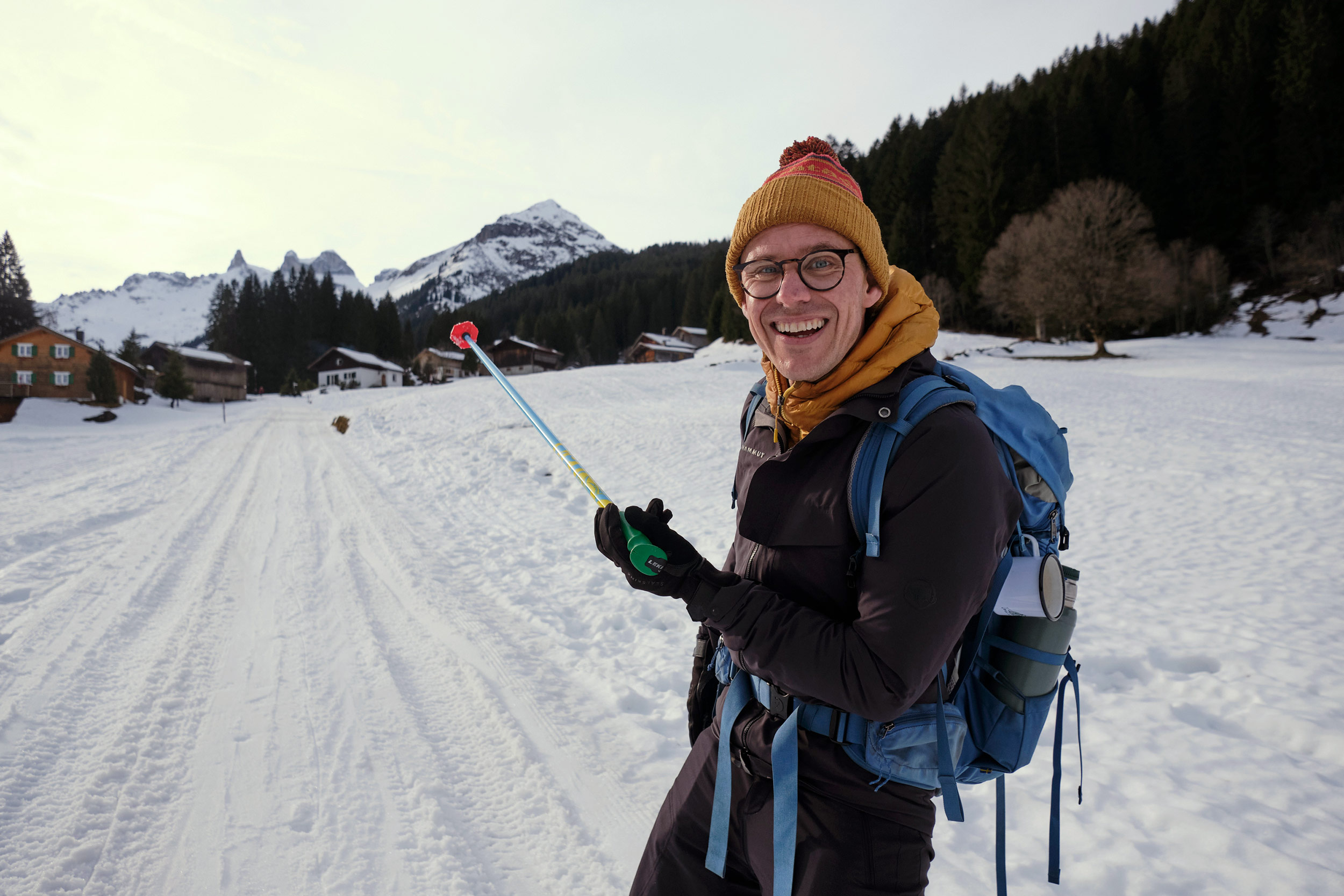 Oesterreich Lindauer Huette Wandern Schneewandern Schlittenfahren